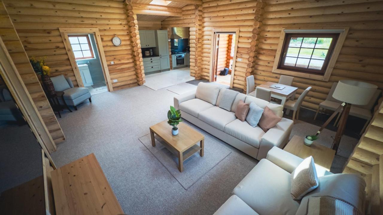 Aspen Lodge, Amazing New Log Cabin With Hot Tub - Sleeps 6 - Felmoor Park มอร์เพท ภายนอก รูปภาพ