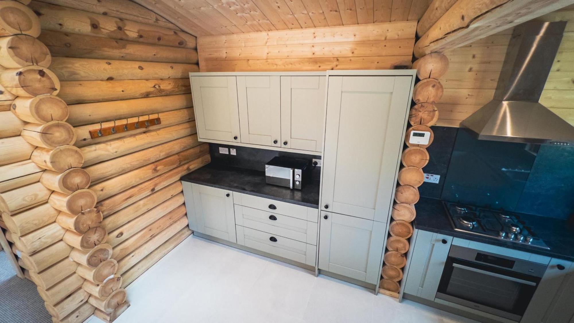 Aspen Lodge, Amazing New Log Cabin With Hot Tub - Sleeps 6 - Felmoor Park มอร์เพท ห้อง รูปภาพ