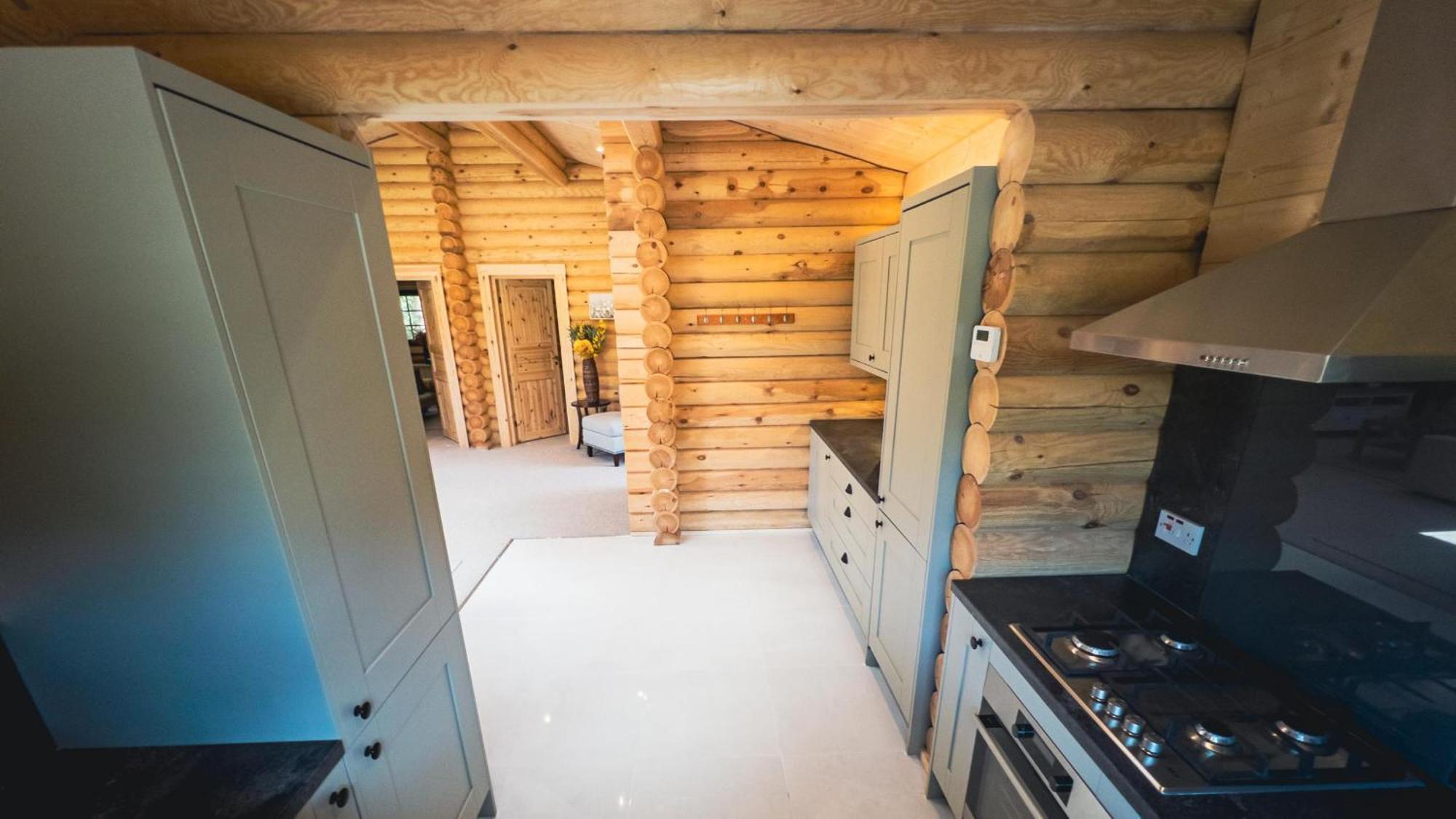Aspen Lodge, Amazing New Log Cabin With Hot Tub - Sleeps 6 - Felmoor Park มอร์เพท ห้อง รูปภาพ